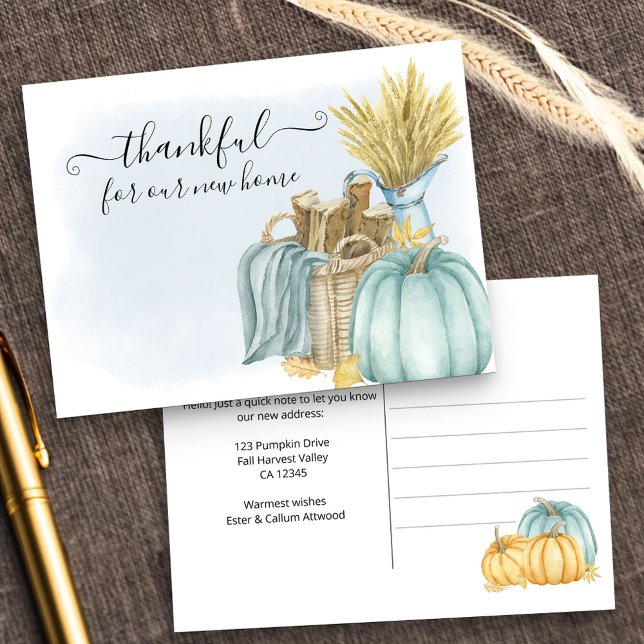 Danke für die neue Zuhause Rustic Pumpkin Moving Ankündigungspostkarte (New Address postcard with thankful sentiment and fall harvest design)