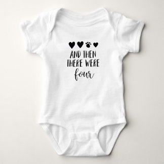 Dann gab es vier mit Dog Print Baby Bodysuit Strampler