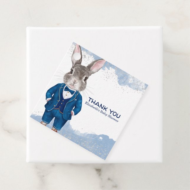 Dapper Boy Bunny in einem blauen Anzug und Bowtie Geschenkanhänger (Beispiel)
