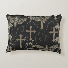 Dark Academia Motte & Kreuz Kissen – Vintage Gothi