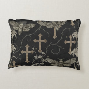 Dark Academia Motte & Kreuz Kissen – Vintage Gothi