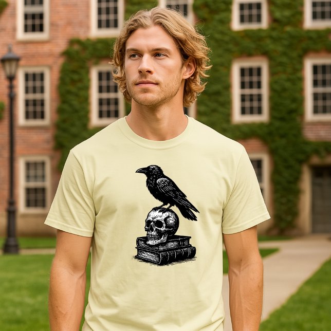 Dark Academia Raven & Skull on Ancient Tome Books T-Shirt (Von Creator hochgeladen)