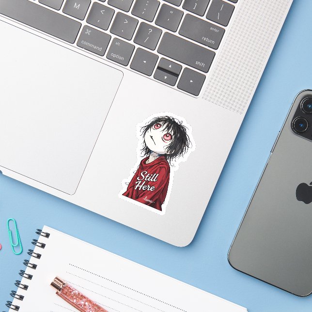 Dark Anime  "Still Here" Aesthetic Gothic Illustra Aufkleber (Laptop mit iPhone)