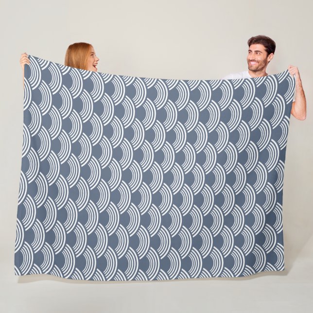 Dark Blue Geometric Wave Muster Seigaiha Fleecedecke (Beispiel)