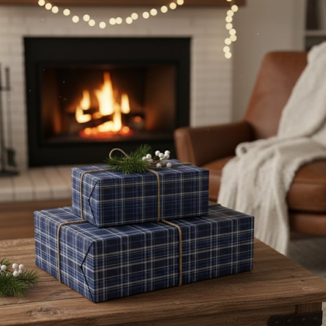 Dark Blue Plaid Tartan Wrapping Paper Geschenkpapier (Von Creator hochgeladen)