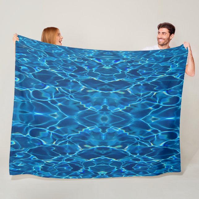 Dark Blue Pool Water Fleecedecke (Beispiel)