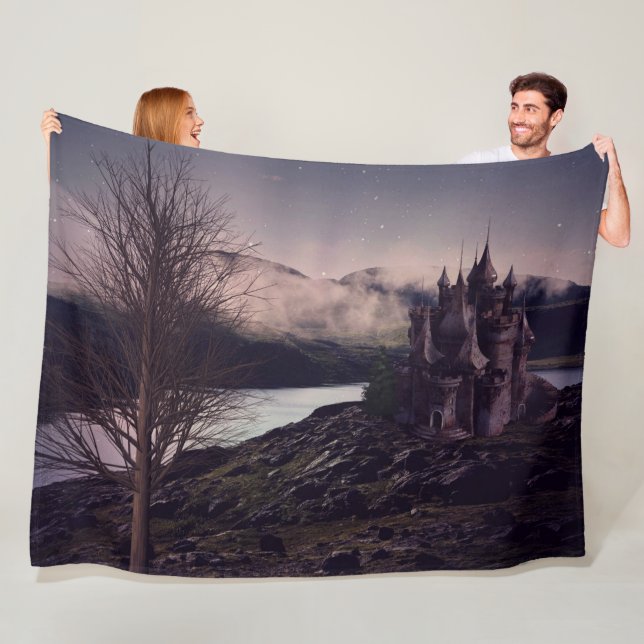 DARK CASTLE FLEECEDECKE (Beispiel)