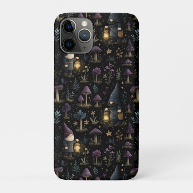Dark Fantasy Gnome und Mushroom Pattern Case-Mate iPhone Hülle (Rückseite)