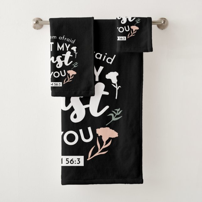 Dark Floral Christlich Art - Psalm 56:3 Badhandtuch Set (Insitu)