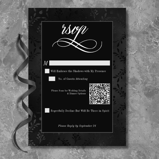 Dark Gothic Black Floral Satin Damask Hochzeit QR RSVP Karte (Von Creator hochgeladen)