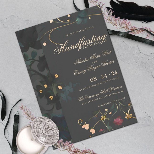 Dark Gray Moody Boho Abstrakt Floral Handfasts Einladung (Von Creator hochgeladen)