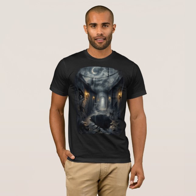 Dark Haunted Fantasy Corridor with Moonlit Sky T-Shirt (Vorne ganz)