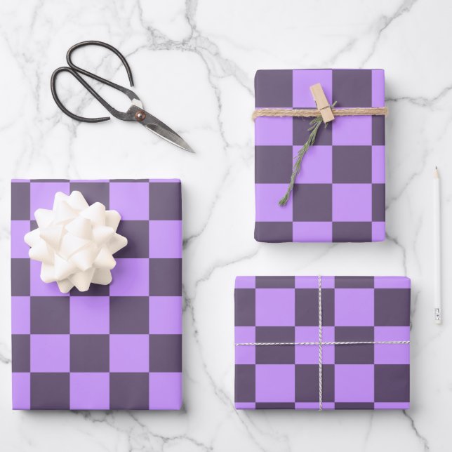 Dark Indigo und Blass Violet Checkerboard Geschenkpapier Set (Vorderseite)