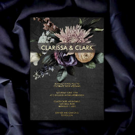 Dark Moody Bold Floral Black Lila Wedding Folieneinladung
