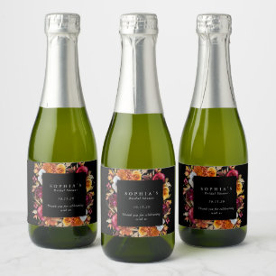 Dark Moody Fall Floral Romantisches Brautparty