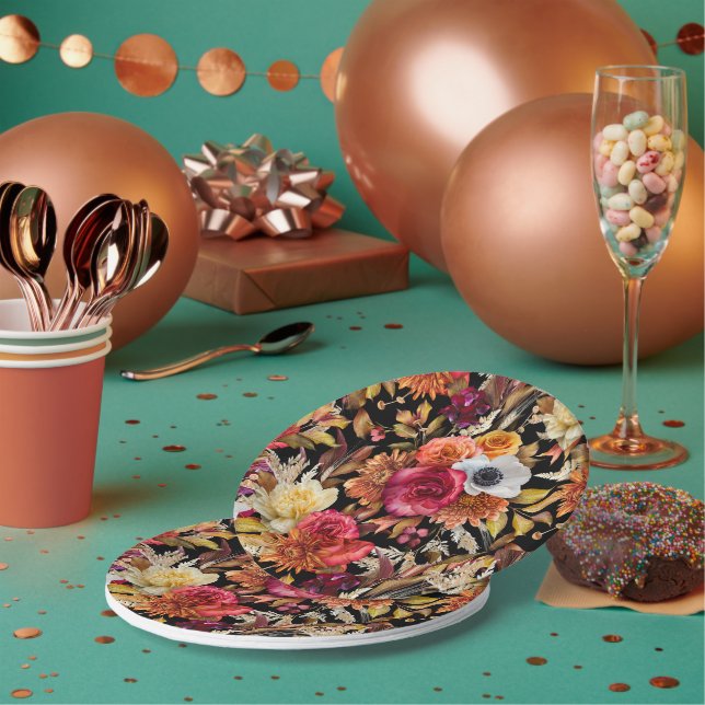 Dark Moody Fall Floral Romantisches Brautparty Pappteller (Multi)