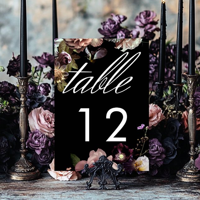 Dark Moody Pastel Opulent Floral Black Wedding Tischnummer (Von Creator hochgeladen)