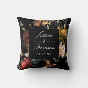 Dark Moody Romantic Floral Dutch Painterly Wedding Kissen