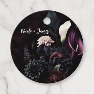Dark Moody Romantic Floral White Wedding Geschenkanhänger