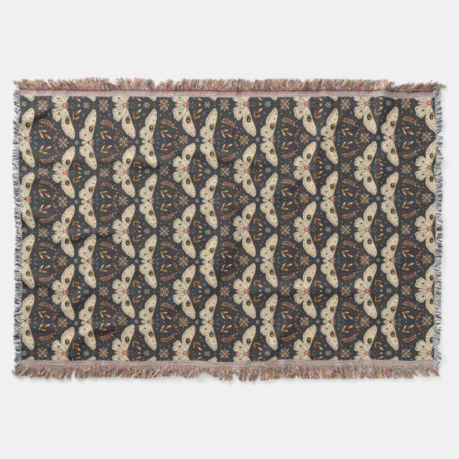 Dark Moth Witchy Boho Botanisches Muster Decke (Vorderseite)