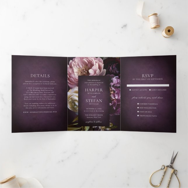 Dark Purple Fine Art Floral Elegant Wedding Dreifach Gefaltete Einladung (Innenseite)
