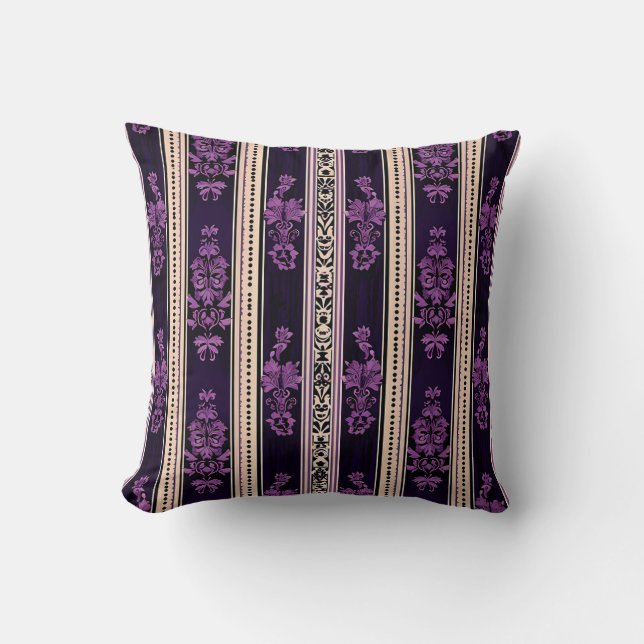 Dark Purple Gothic Damask Pillow Victorian Gothic Kissen (Vorderseite)