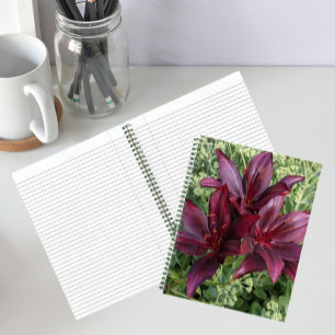 Dark Red Asiatic Lilies Floral Notizbuch