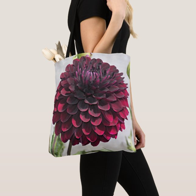 Dark Red Dahlia Bloom Floral (Von Nahem)