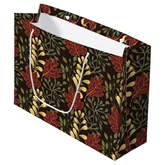 Dark red maple leaves floral pattern große geschenktüte (Vorderseite Schrägansicht)