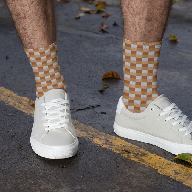 Dark Sunrise in Shades of Brown and Gray Socken (Von Creator hochgeladen)