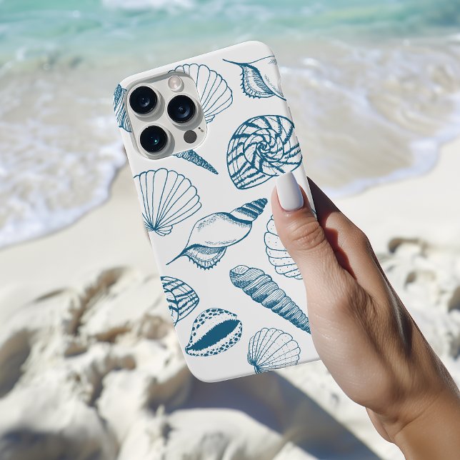 Darstellung der Muschel auf See Case-Mate iPhone Hülle (Sea shell illustrated phone case in blue and white. Other colours available.)