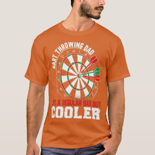 Dart Throwing Vater T-Shirt