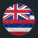 Dartboard mit Flag Hawaii, USA Dartscheibe<br><div class="desc">Verwandeln Sie Ihren Spielraum mit unserem Dartboard mit der Flagge von Hawaii! Feiern Sie Hawaiis lebendiges Erbe mit diesem Dartboard und zeigen Sie stolz das ikonische Design der hawaiianischen Flagge. Mit einem auffallenden Muster aus abwechselnden roten, weißen und blauen Streifen und der Union Jack in der oberen links Ecke und...</div>