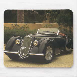 Das Alfa Romeo 8C 2900B ist und sehr ein sehr Mousepad