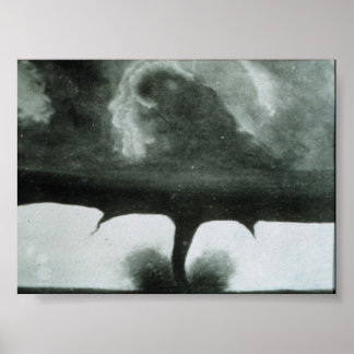 Das älteste bekannte Foto eines Tornados Poster