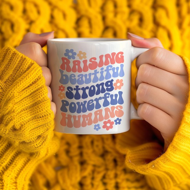 Das Aufziehen von starken, wunderschönen, mächtige Kaffeetasse (Von Creator hochgeladen)