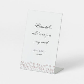 Das Badezimmer ist in rosa Wildblume Sockelschild