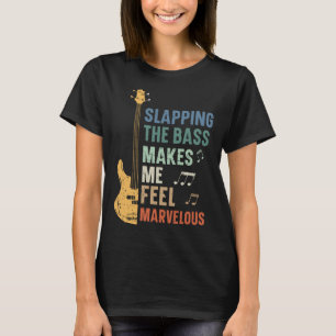Das Bass für Musiker und Musiklehrer schlagen T-Shirt