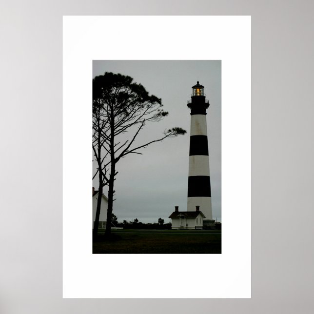Das Bodie Island Lighthouse im frühen Abend Poster (Vorne)