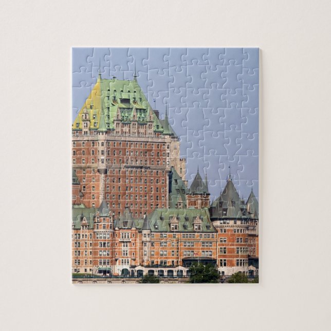 Das Chateau Frontenac in Quebec City, Kanada. Puzzle (Vertikal)