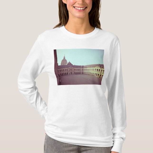 Das Cour d'Honneur, errichtet 1679-1706 T-Shirt (Vorderseite)