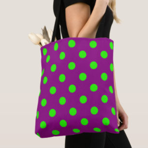 Das Design der Lila Polka-Dots ist grün