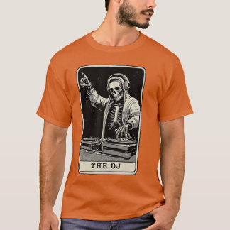Das DJarot-Karten-Skelett-Musik-Deck-Party-Major-A T-Shirt