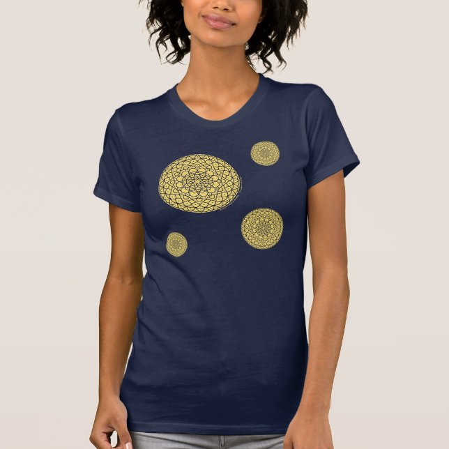 Das dunkle Shirt der himmlischen Tagesfrauen (Vorderseite)