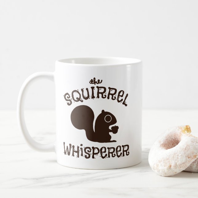 Das Eichhörnchen flüstert | Funny Animal Lover Kaf Kaffeetasse (Mit Donut)