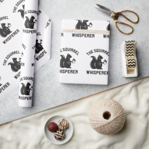 Das Eichhörnchen flüstert   Squirrel Lover Geschenkpapier