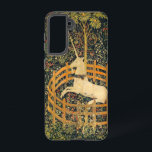 Das Einhorn in Gefangenschaft Samsung Galaxy Hülle<br><div class="desc">Samsung Galaxy Case mit der mittelalterlichen Tapisserie The Unicorn in Gefangenschaft (1495-1505). Die siebte Tapisserie in The Unicorn Tapestries - auch bekannt als The Unicorn Erholungen in a Garden - zeigt ein Weißeinhorn mit einem Kragen, der in einem Zaun sitzt. Grünes Gras und schöne Blume umgeben das Einhorn. Ein fantastisches...</div>