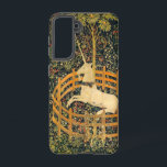 Das Einhorn in Gefangenschaft Samsung Galaxy Hülle<br><div class="desc">Samsung Galaxy Case mit der mittelalterlichen Tapisserie The Unicorn in Gefangenschaft (1495-1505). Die siebte Tapisserie in The Unicorn Tapestries - auch bekannt als The Unicorn Erholungen in a Garden - zeigt ein Weißeinhorn mit einem Kragen, der in einem Zaun sitzt. Grünes Gras und schöne Blume umgeben das Einhorn. Ein fantastisches...</div>
