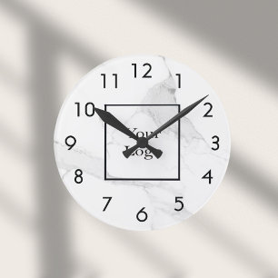 Das elegante klassische Business-Logo aus weißem M Runde Wanduhr