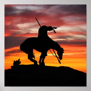 Das Ende des Trail Sihouette am Sonnenuntergang Poster